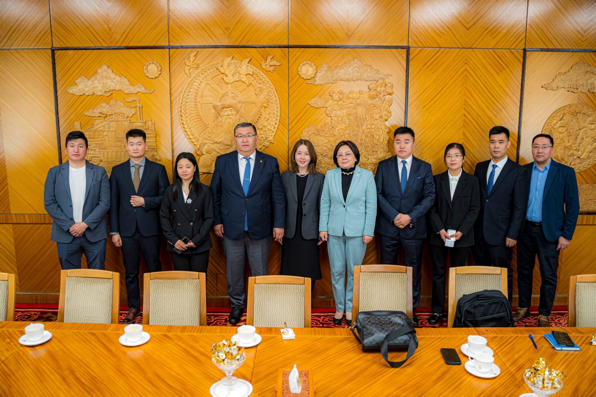 Jianjie group meet with Ms. S. Odontuya and Mr. Ts. Tuvaan in Mongolia