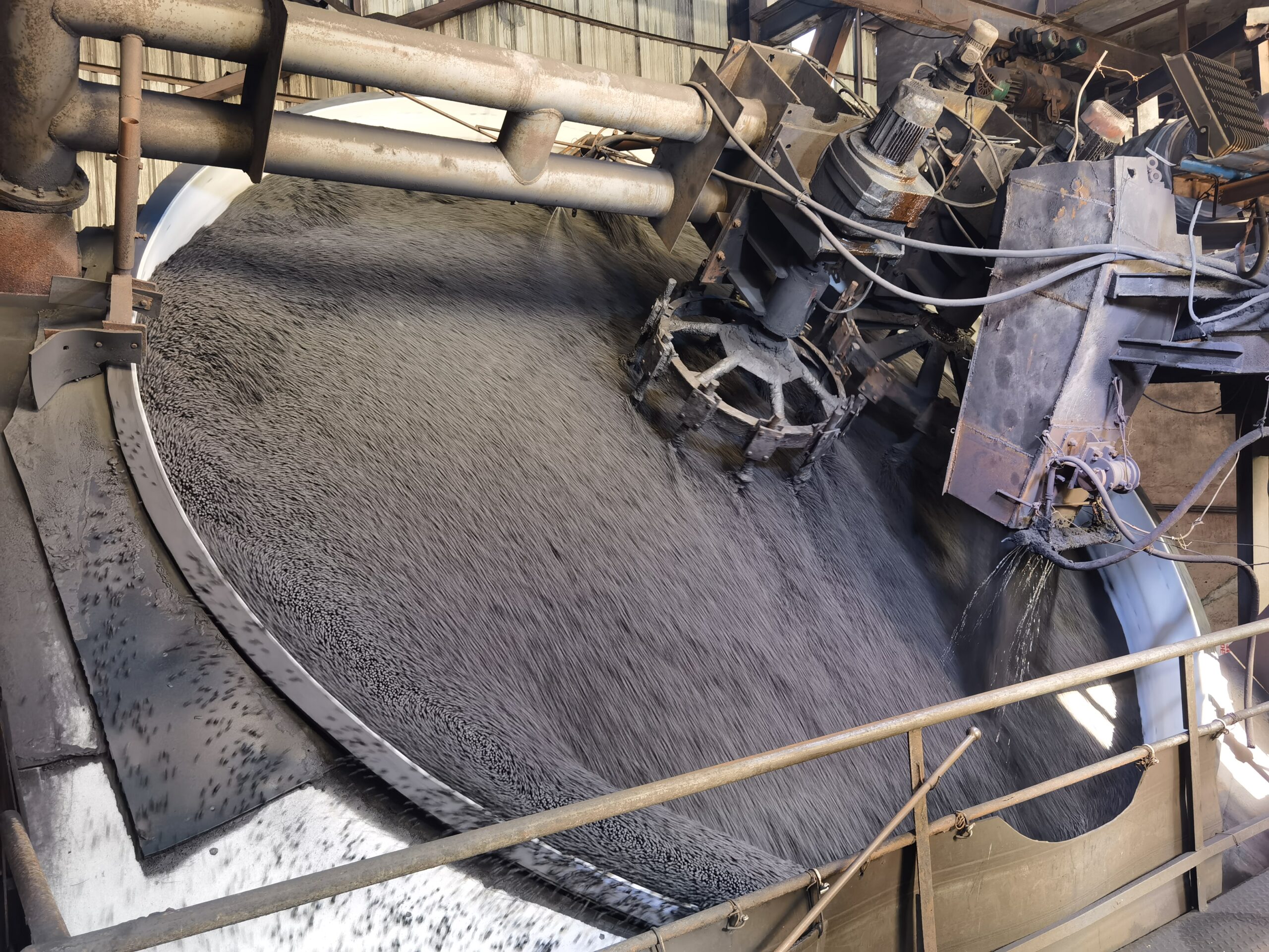 iron ore pelletizing disk granulator