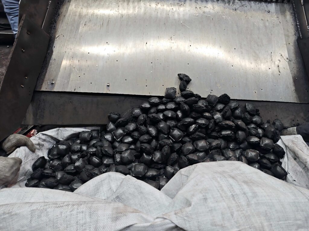 Coal-briquttes