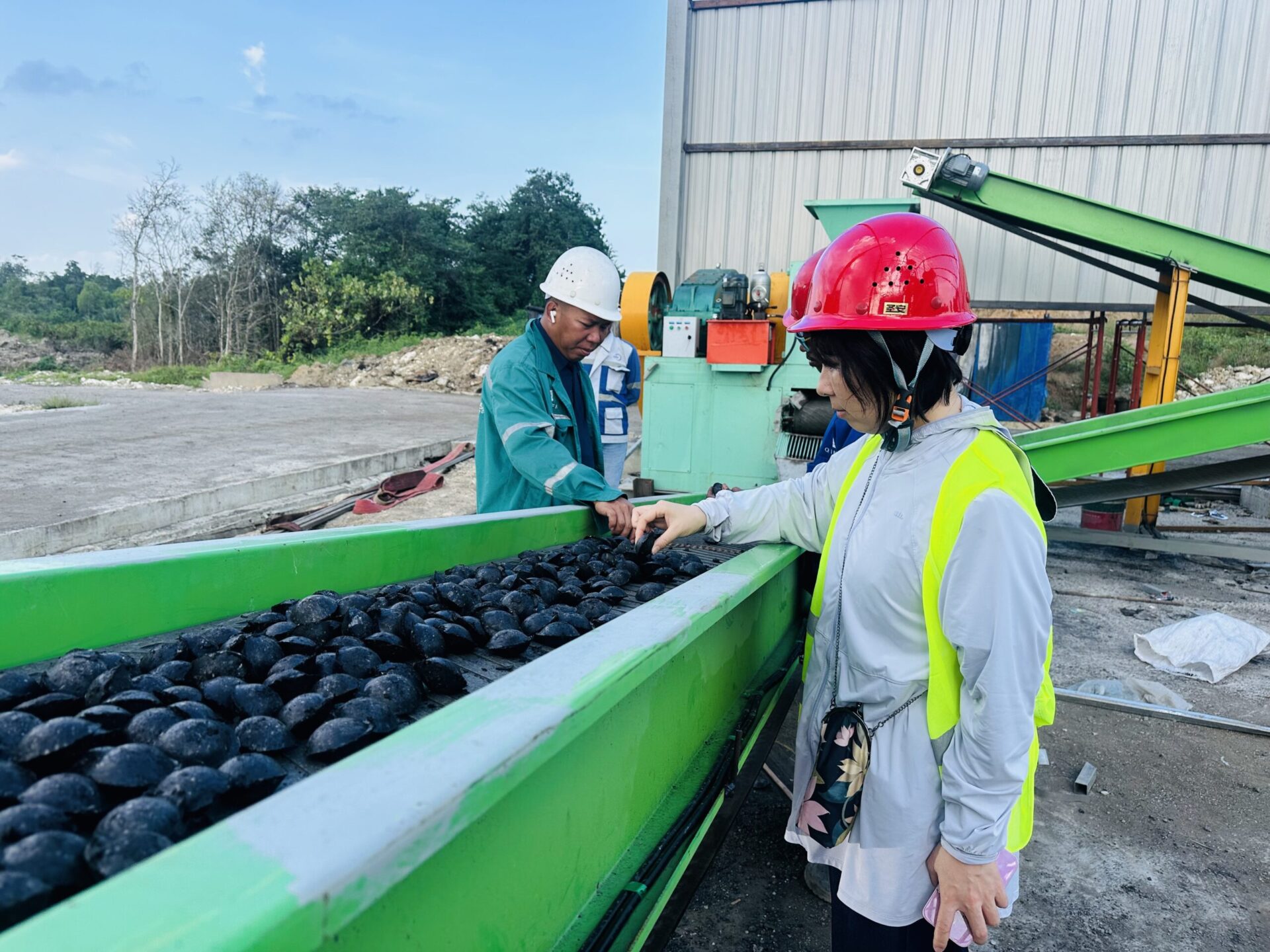 jianjie engineer helps indonesia coal plant solve briquetting solutions
